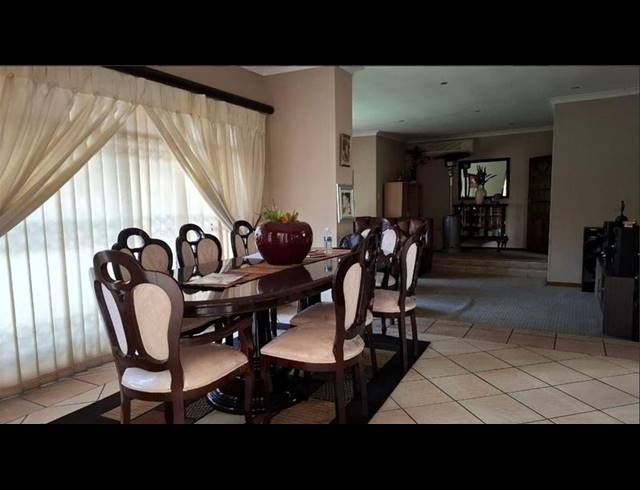 5 BEDROOM HOUSE FOR SALE IN BEYERS PARK